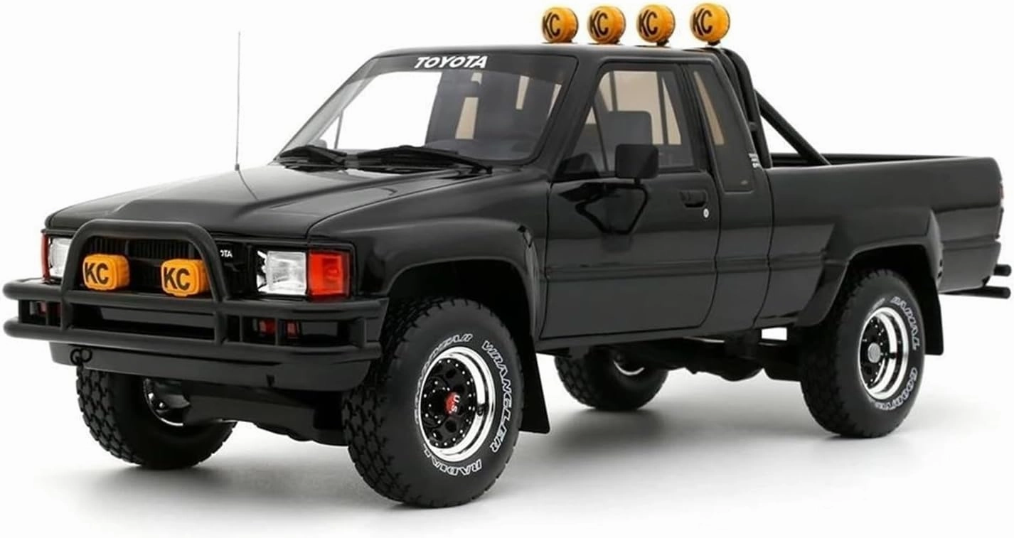 1:18 for Toyota Hilux SR5 Glossy Black 202 Resin Transporter Car Models Collection Souvenir Decoration Mini Simulation Toys