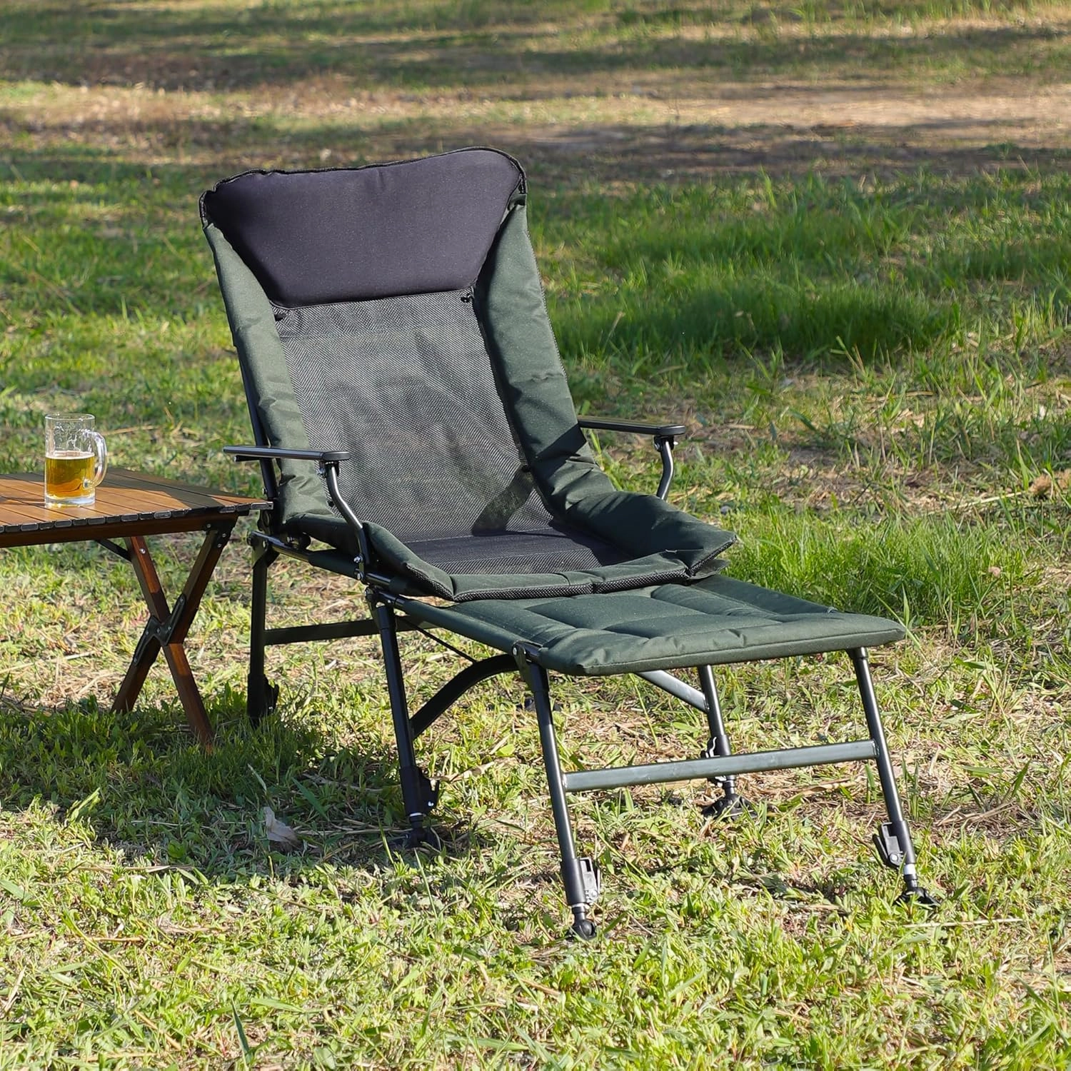 Camping Lounge Chair with Detachable Footrest, Portable Folding Reclining Chair, Camping Chair with Adjustable backrest for Indoor and Outdoor, Camping, Beach, Fishing (Black   Detachable Footrest)