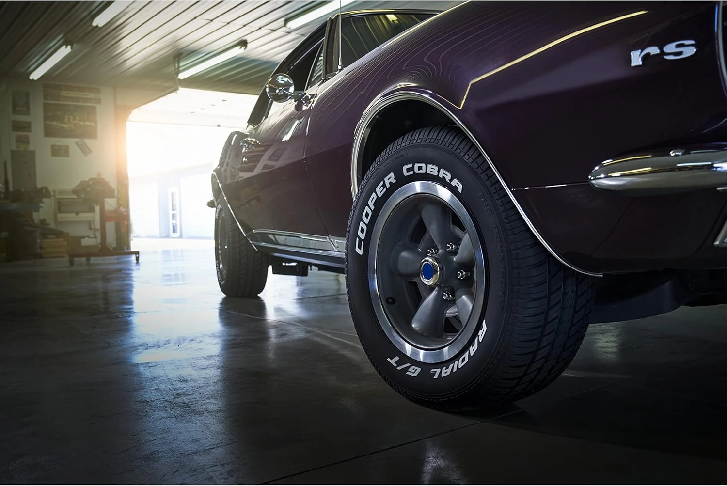 Cooper Cobra Radial G/T All-Season P275/60R15 107T Tire