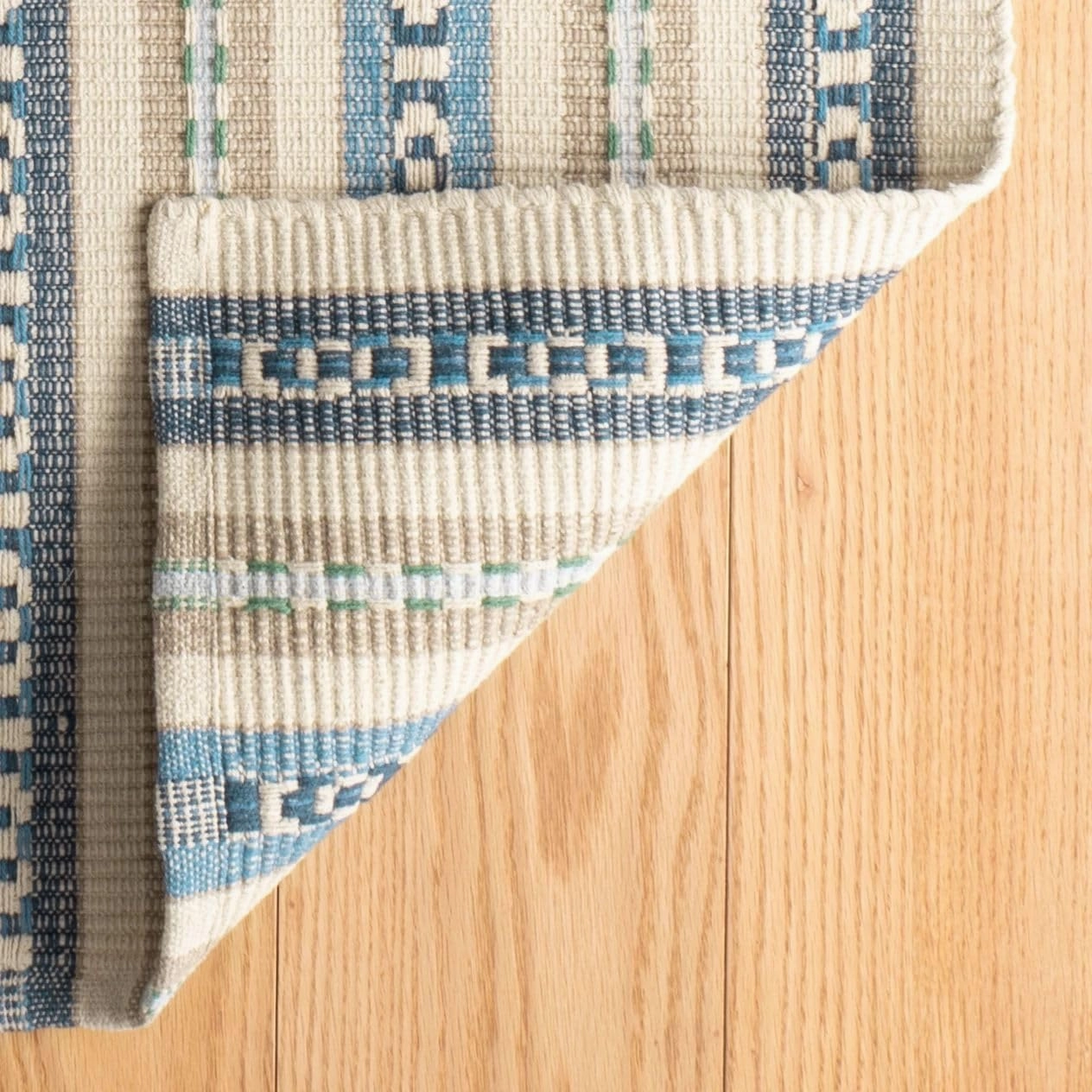 Dash and Albert Long Slade Cotton Area Rug - 5' x 8' Indigo Stripe Handwoven Accent Rug - Durable, Lightweight, Guest Room, Home Office, Dining Room
