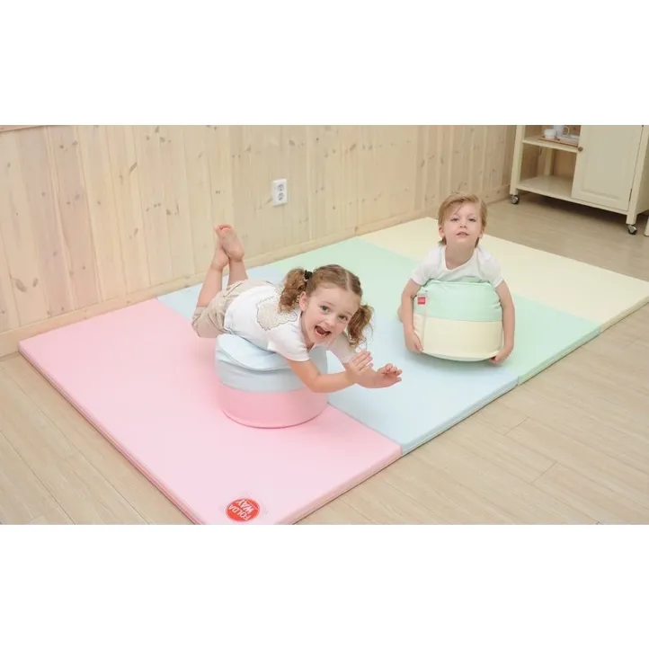 Foldaway Playmat W, 200 x 140 x 4cm (Lollipop)