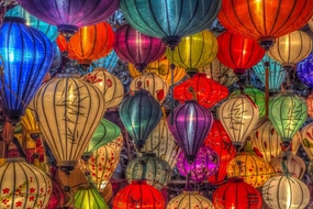 Lanterns in Hoi an City, Vietnam Floating Lights Puzzle | 1000-Piece Jigsaw Puzzle for Adults & Kids | Challenging Puzzle Toy, Interactive Brain Teaser, Family Game Night Activity