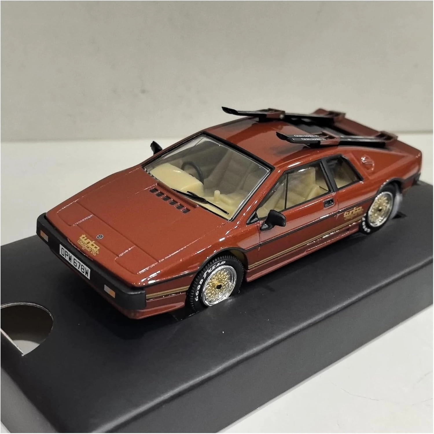 Metal Car Model 1:36 for Lotus Esprit Turbo 007 Collection Car Model Souvenir Metal Classic Vehicle Collection Die Cast Vehicles