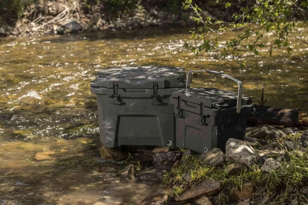 Polaris Northstar Coolers, 15-60 Qt