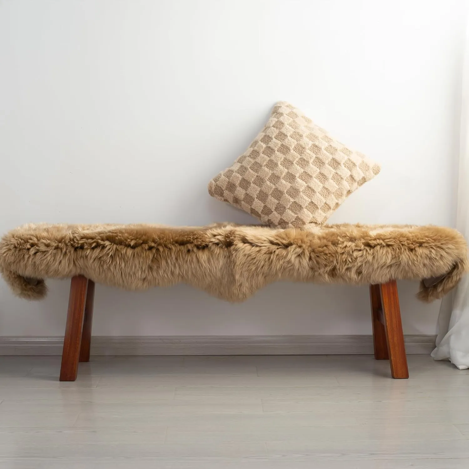 Premium Genuine Sheepskin Area Rug for Bedroom,Real Fluffy Soft Wool Fur Carpet Natural Luxury Lambskin Rugs Seat Chair Covers for Couch Sofa Living Room(Tan,2×6 Feet Sheepskin)