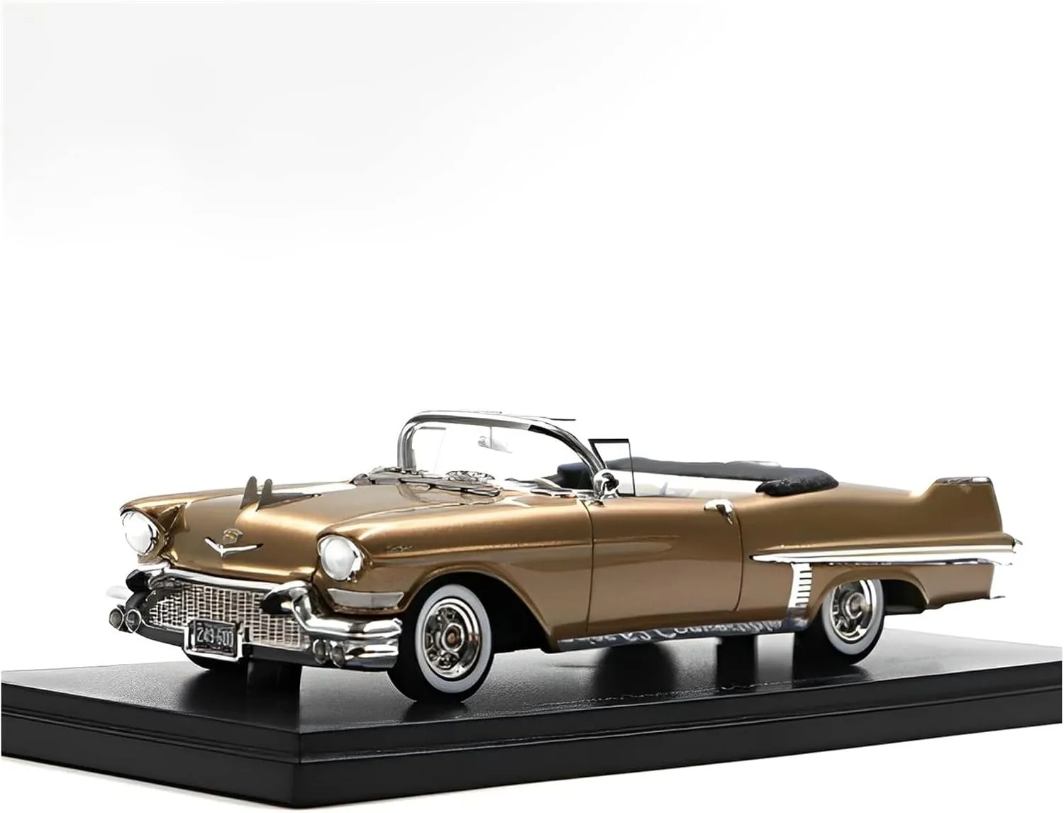 Resin Car Vehicle Model Fit for Cadillac Series 62 1957 1 43 Resin Convertible Classic Cars Model Static Collection Handicrafts Festive Deluxe Gift