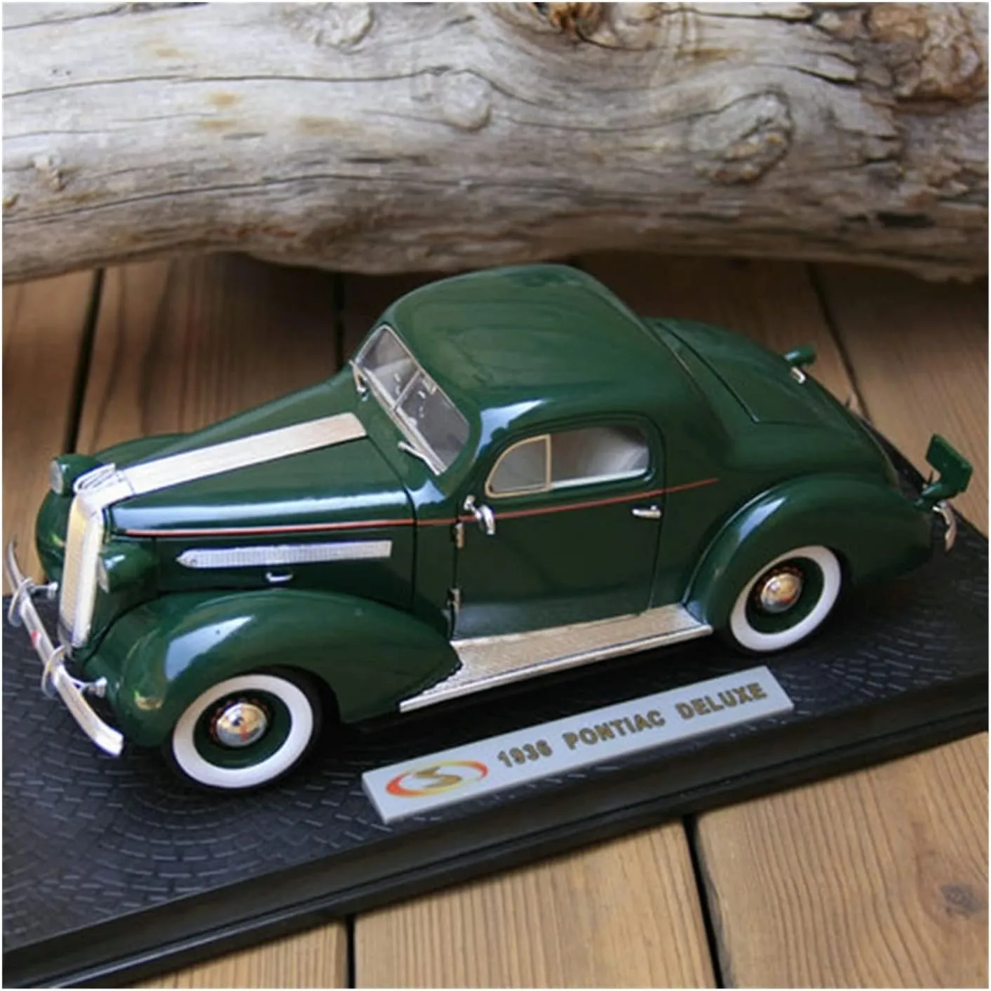 Resin Car Vehicle Model Fit for Pontiac Sigma 1936 1 18 Classic Deluxe Alloy Car Model Adult Collectible Boutique Display Festive Deluxe Gift