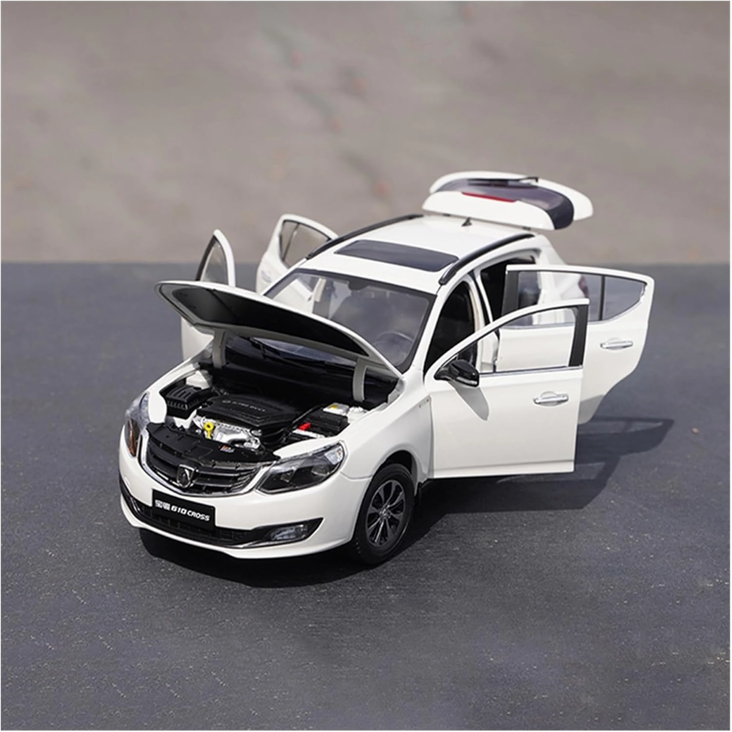 Resin Car Vehicle Model 1 18 Fit for WuLing Baojun 610 Cross Die Casting Alloy Simulation Car Model Adult Hobby Collection Festive Deluxe Gift (Color : White)
