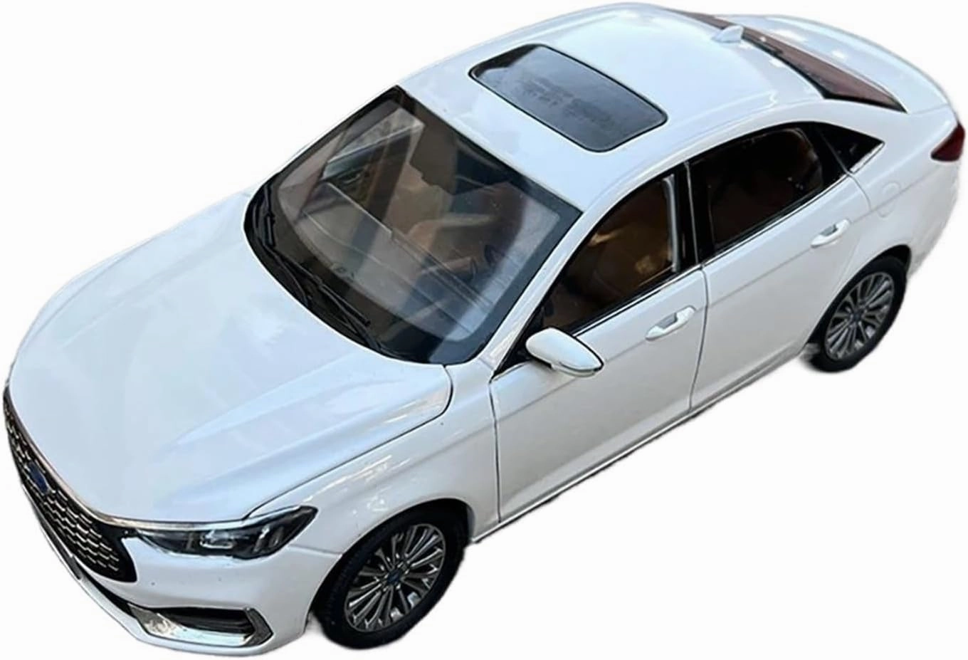 Simulation Car Model 1:18 for Changan 2022 Ford Escort Alloy Simulation Car Model Ornaments Display Souvenir Mini Vehicles Toys