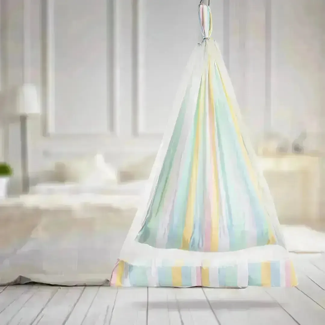 Teddy Time: Cozy Teddy Bear Printed Cradle with Safety Net
