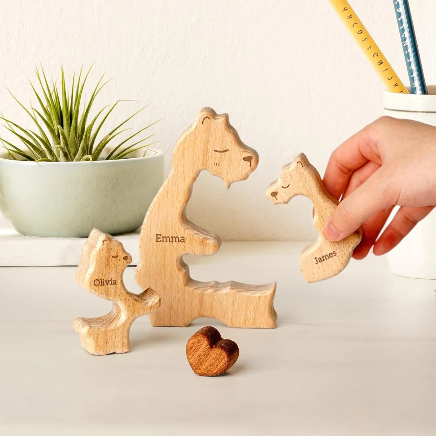 Wooden Mommy Bears Family Puzzle, Personalized Puzzles with 2–5 Names, Mother's Day Personalized Gifts for Mom Dad Kids Teen Boys Girls Grandma, Toddler Men Birthday Thanksgiving Decorations